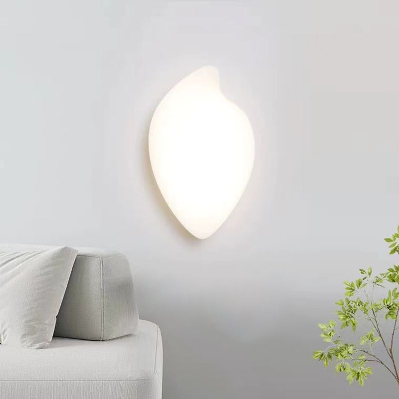 Single Modernism White Wall Mounted Sconce Acrylic Wall Light for Bedroom