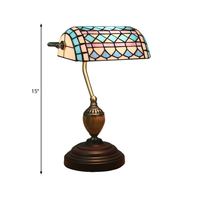 Tiffany Victorian/Mediterraneo/barocco Light 1 comodino in vetro colorato in ottone per camera da letto