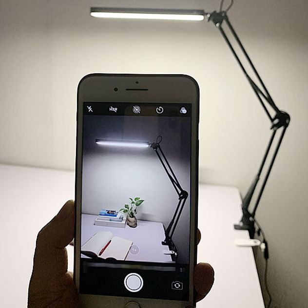 Lampada da scrivania a LED di apprendimento moderno in metallo lampada da tavolo singolo per camera da letto