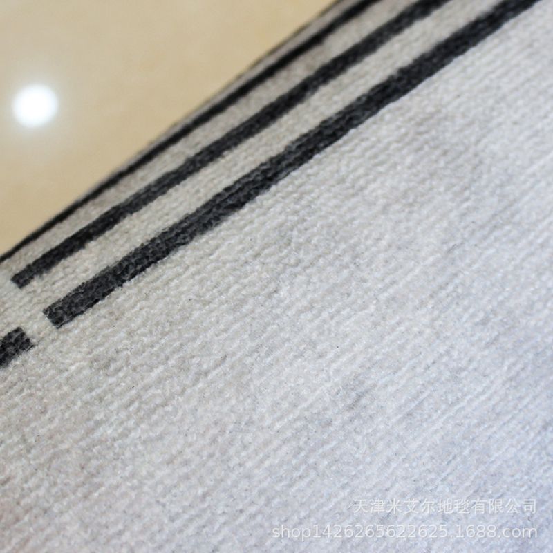 Black Geometry Carpet Modern Polyester Carpet Washable Carpet for Drawing Room