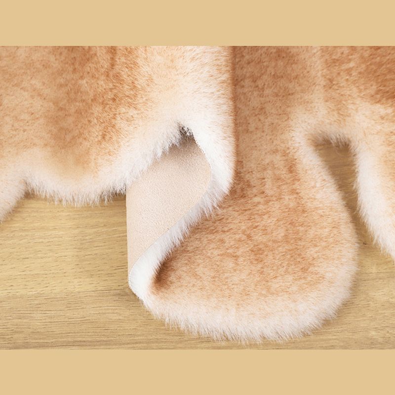 Lovely Bear shaped Rug Funky Solid Shag Carpet Polypropylene Washable Carpet for Home Decoration