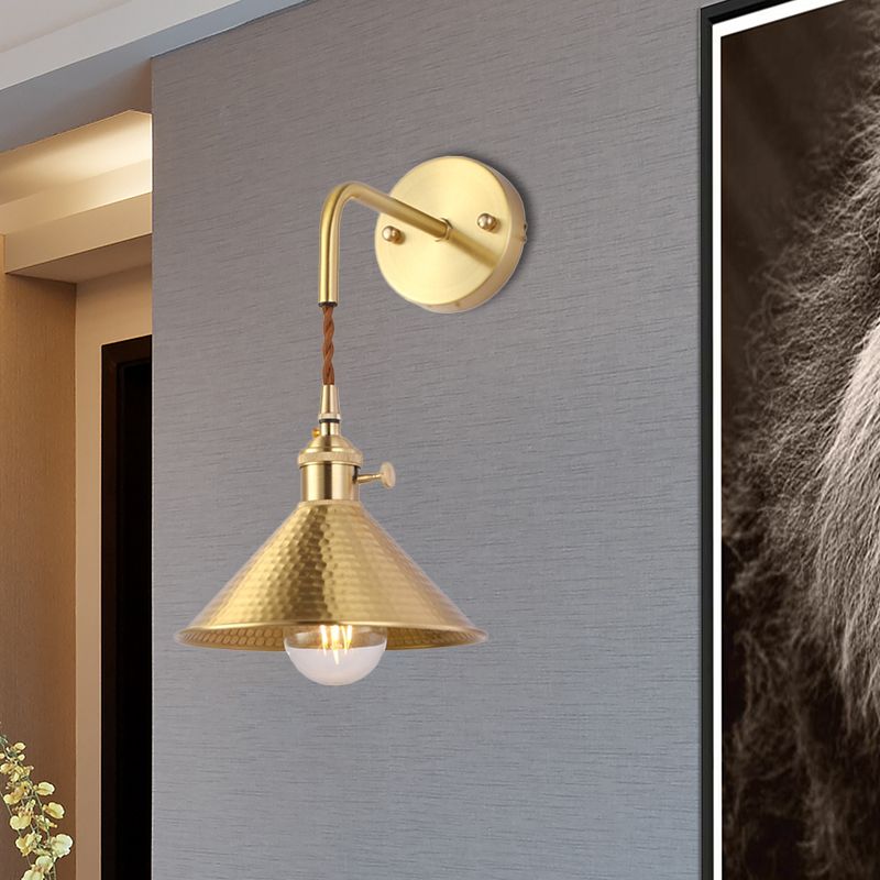 Hammered Cone Metal Wall Lamp Industrial 1 Head Living Room Sconce Light Fixture in Antique Brass/Brushed Brass