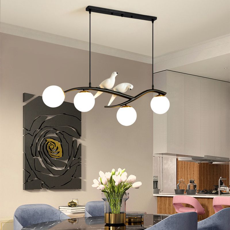 Modern Creative Globe Isola Light Iron Iron Firmine a 4 luci a 4 luci con tonalità di vetro