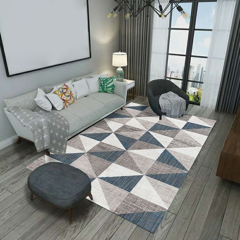 Multicolored Triangle Printed Area Rug Modern Funky Polyester Carpet Non-Slip Backing Indoor Carpet for Home Decoration