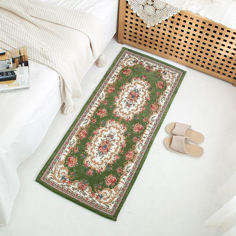 Apricot Medallion Pattern Rug European Polyester Area Rug Non-Slip Backing Carpet for Bedroom