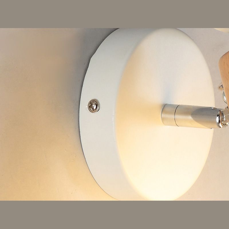 Atletas de hierro Luz de la pared Simple Modern Style 1 Luz de montaje en la pared interior de luz.