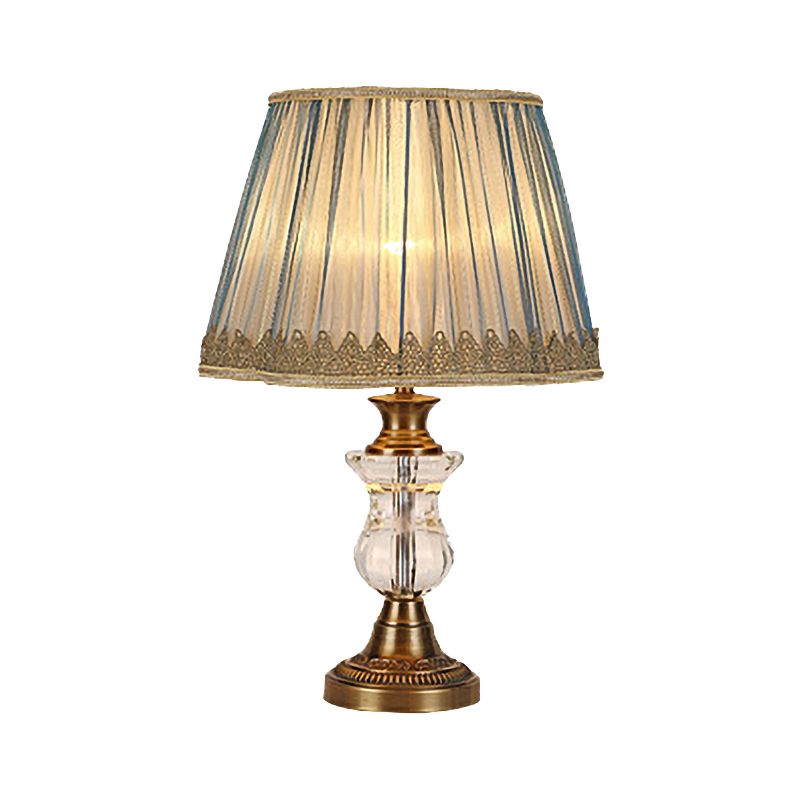 Ausgeflügelter Stofftisch Lampe moderne 1 Kopf Goldtischlicht mit geformter metallischer Basis