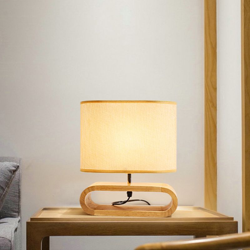 Stile nordico Lampade oblunga in legno da comodino a 1 lucciola con tonalità in tessuto