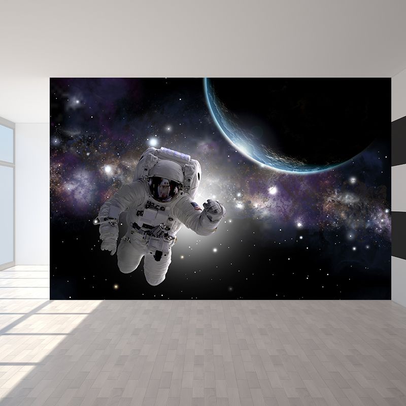 Floating Astronaut Mural Decal Sci-Fi Non-Woven Materials Wall Covering in Black