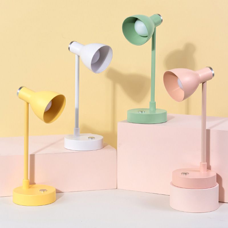 Lampada da tavolo Macaron con luce da lettura a LED per dormitorio con paralume in plastica a campana