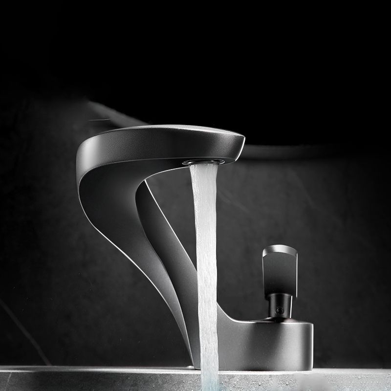 Modern Style Faucet Bathroom Lever Handle Brass Washroom Faucet