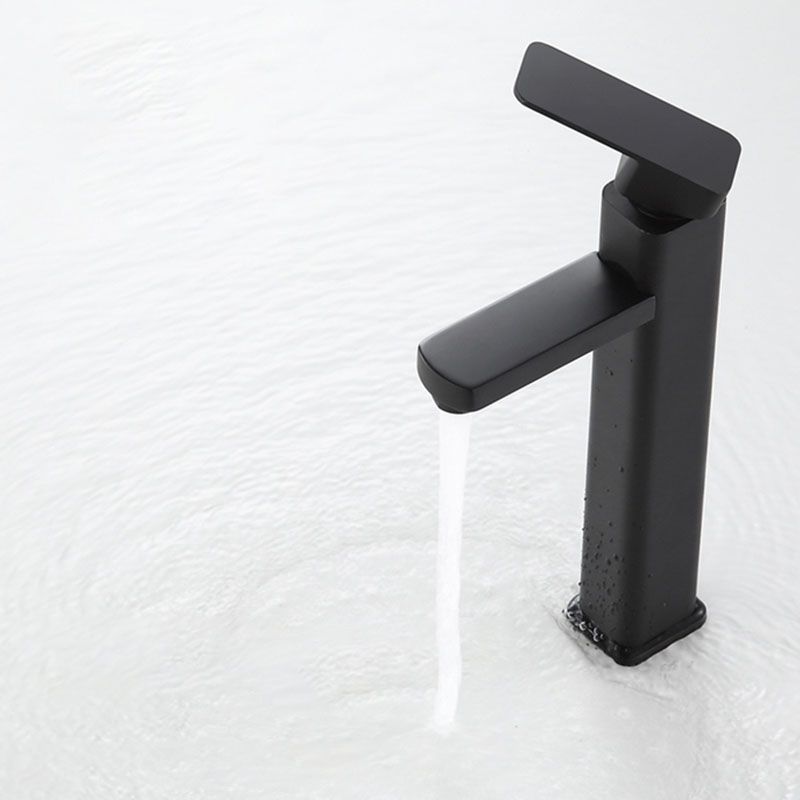 Modern White Vessel Sink Porcelain Vessel Bathroom Sink with Faucet
