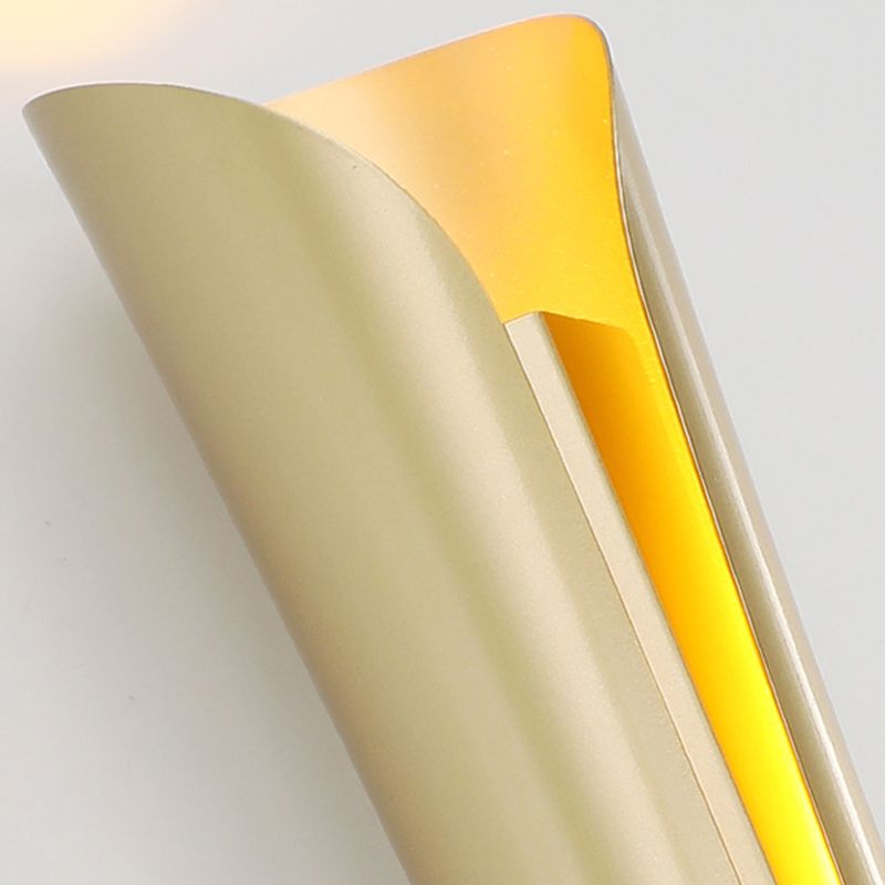 Curl Metal Sconce Funce Functure Contemporary Style Wall Light Sconce per camera da letto