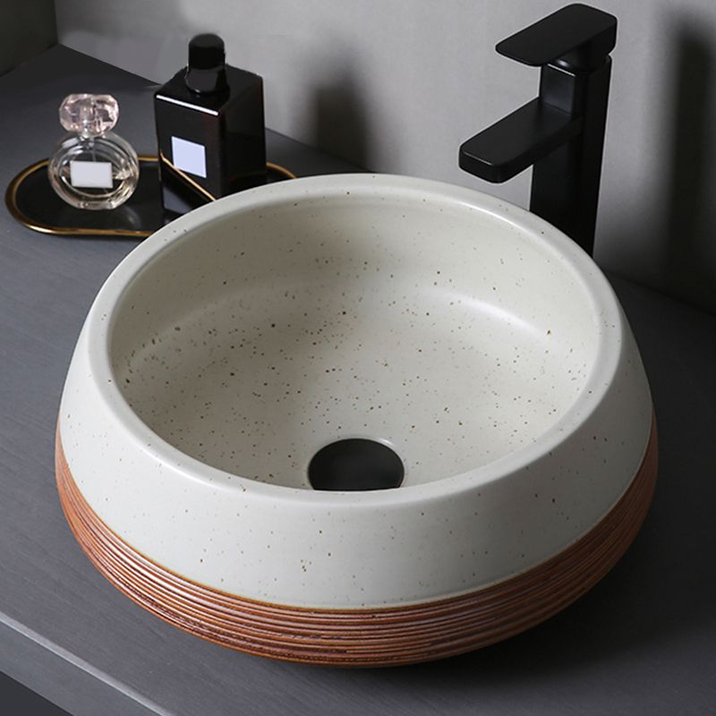 Traditional Bathroom Sink Porcelain Round Vessel with Pop-Up Drain