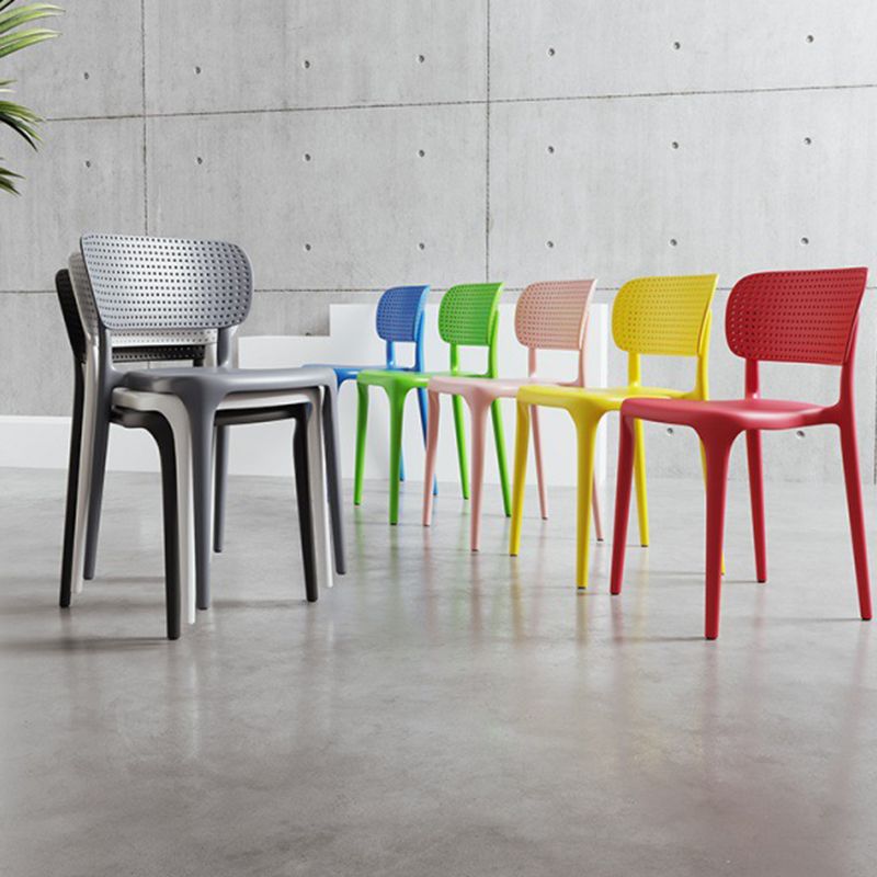 Silla lateral plástica contemporánea del restaurante con parte posterior abierta del final mate que cena la silla
