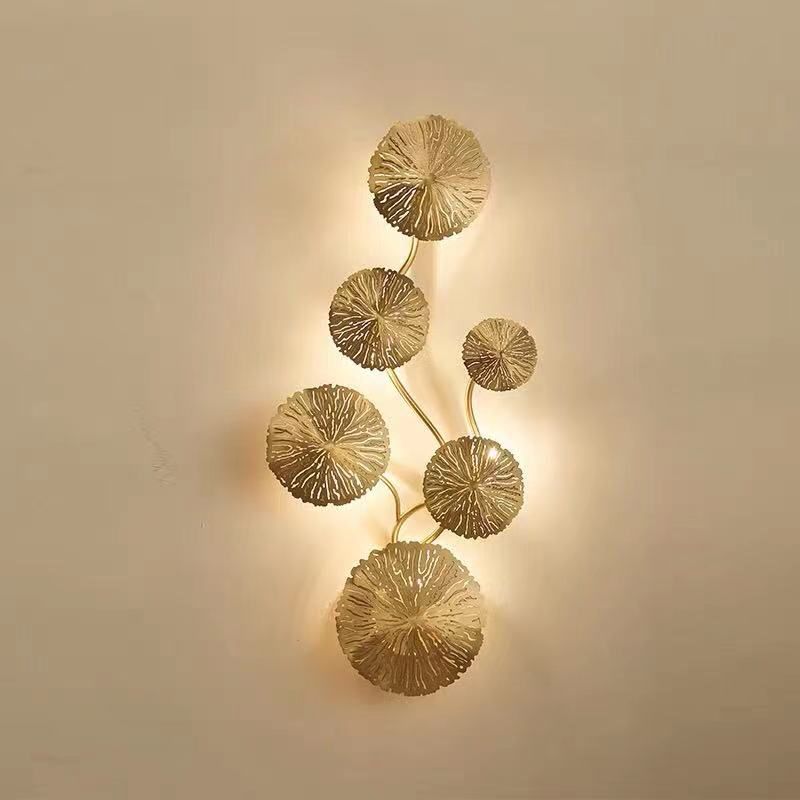Unique Shape Metal Wall Light Modern Style Multi Lights Wall Mount Light Fixture in Gold