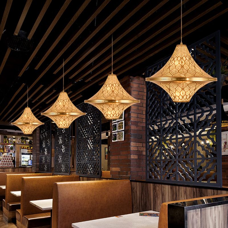 Luce a soffitto volante Arabo 14 "/21,5" H 1 Bulbo Metal Lighting Aibrizzazione in ottone