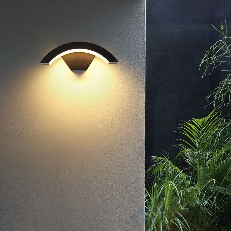 Moderne Stil Aluminium Wandleuchten Arc Form 11,5 "breites LED -Wandlicht für Outdoors