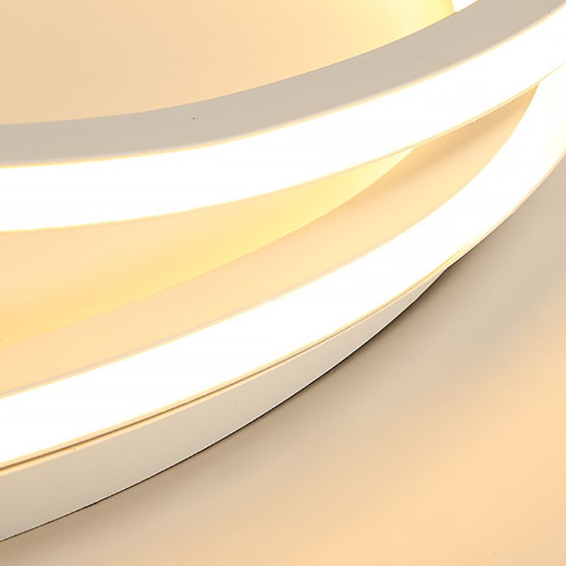 White Circle Ceiling Light Fixture Modern Style LED Metal Close to Ceiling Lamp