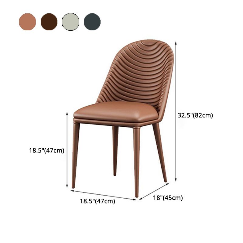Sedia da pranzo in pelle parsons in stile designer parsons