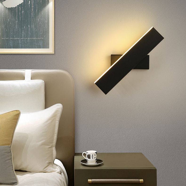 Lampada a parete a LED rettangolare acrilica in stile moderno in ferro battuto in ferro battuto con una parete per camera da letto