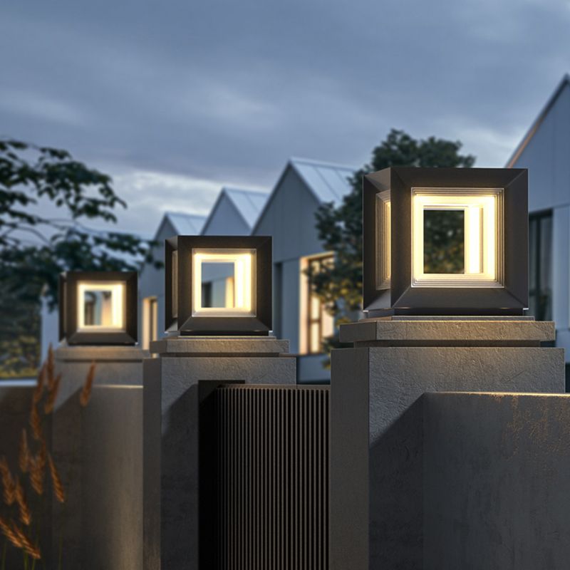 Contemporary Square Outdoor Solar Pillar Lamp in Black for Courtyard