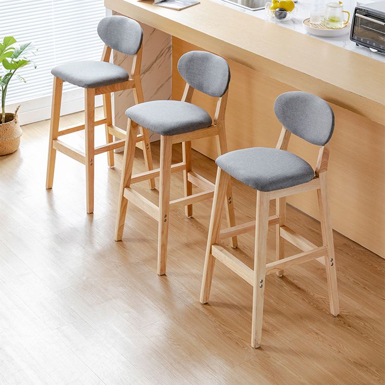 Moderne armloze rugleuning tegenkruk Houten barkruk met kussen voor keuken