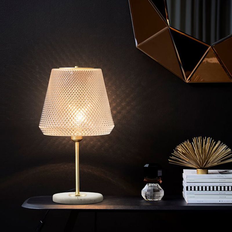 Lampada da tavolo moderna a 1 bulba Oro Accensione conica con tonalità in vetro prismatico, largo 5,5 "/12"