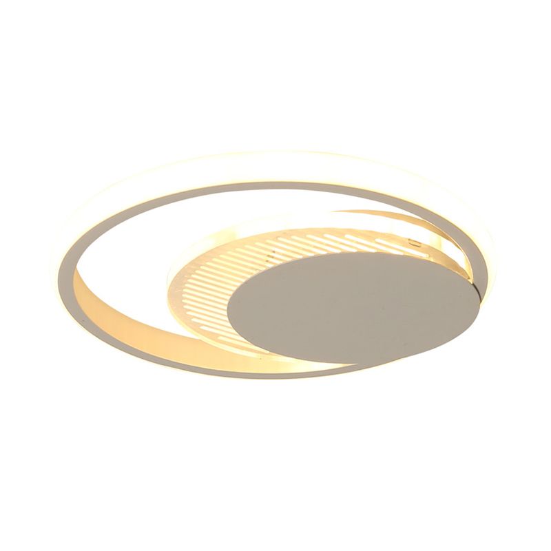 Metal Circle Flush Ceiling Light Simple White/Black Finish LED Flushmount Lamp in White/Warm Light
