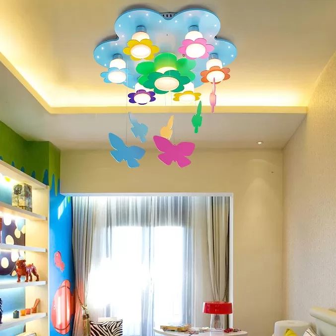 Plafonnier à fleurs bleues avec papillon suspendu, plafonnier en bois à 7 têtes pour chambre d'enfant