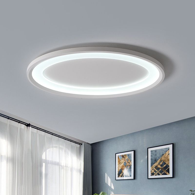 Elliptische dünne Schlafzimmer-flushmount Eisenminimalist 22 "/26" W LED-Unterputz-Deckenleuchte in Warm/Weißes Licht