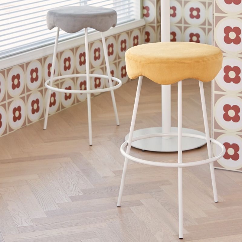 Contemporary Style Counter Stool Upholstered Bar-height Bar Stool with Metal Base