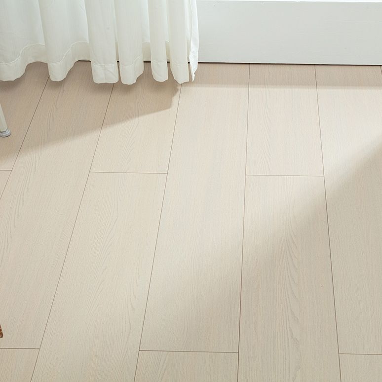 Traditional Laminate Flooring Scratch Resistant 15mm Thickness Laminate Floor