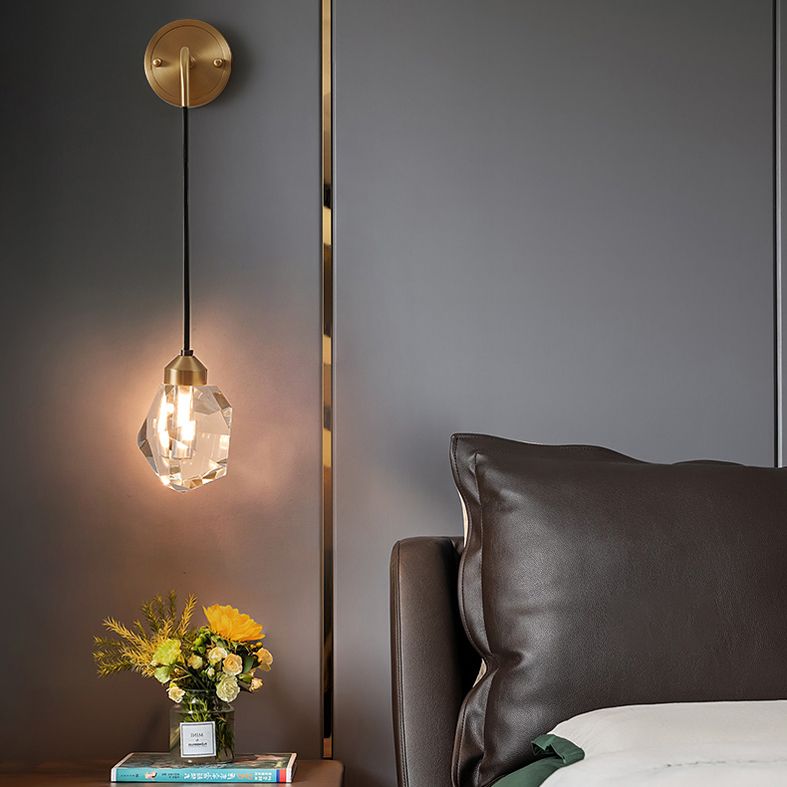 Gold Geometric Hanging Wall Lamp in Modern Luxury Style Copper Wall Sconce with Crystal Shade