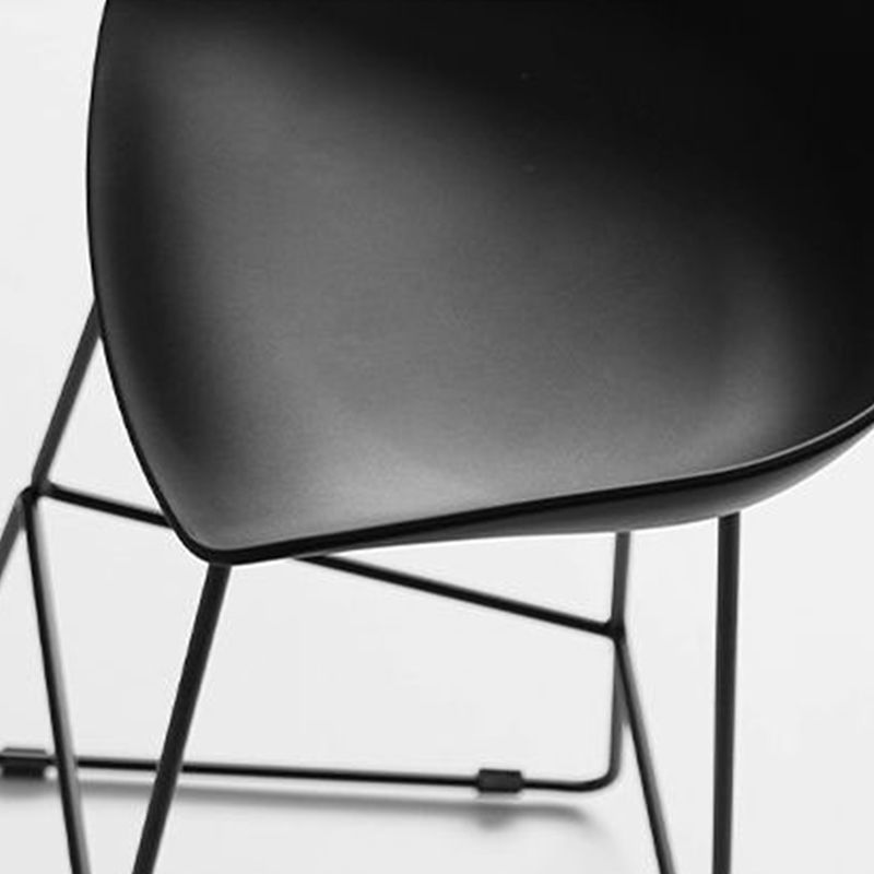 Plastic Bucket Seat Bar Stools Scandinavian Bristol Stool with Iron Base