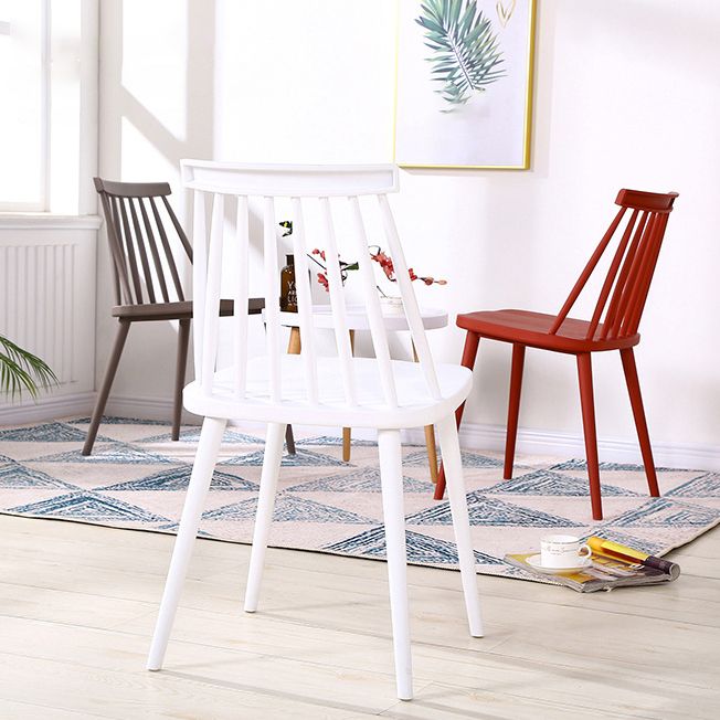 Chaise en plastique intérieure moderne