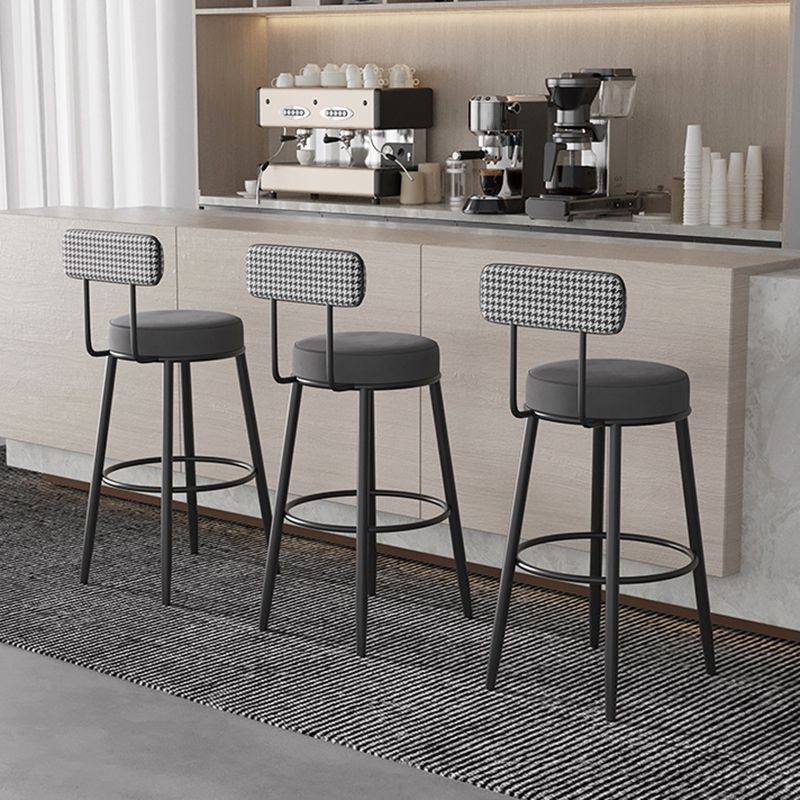 Contemporary Metal Stool Faux Leather Counter Stool in Matte Finish for Indoor