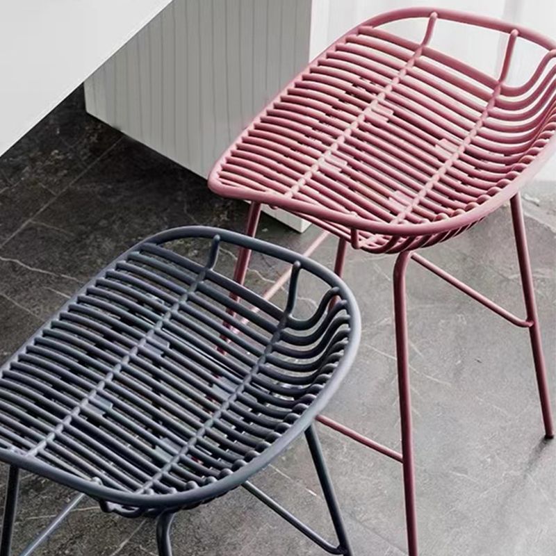 Contemporary Metal Bar Stool Plastic Counter Stools for Home Use