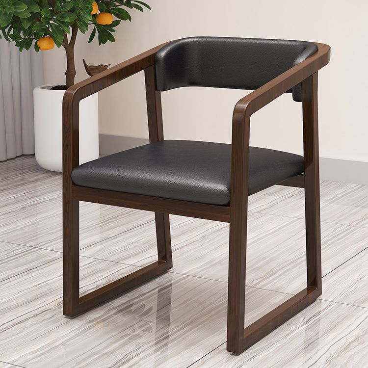 Las sillas de fresno de estilo tradicional abren la silla de comedor de la cocina del brazo trasero sola