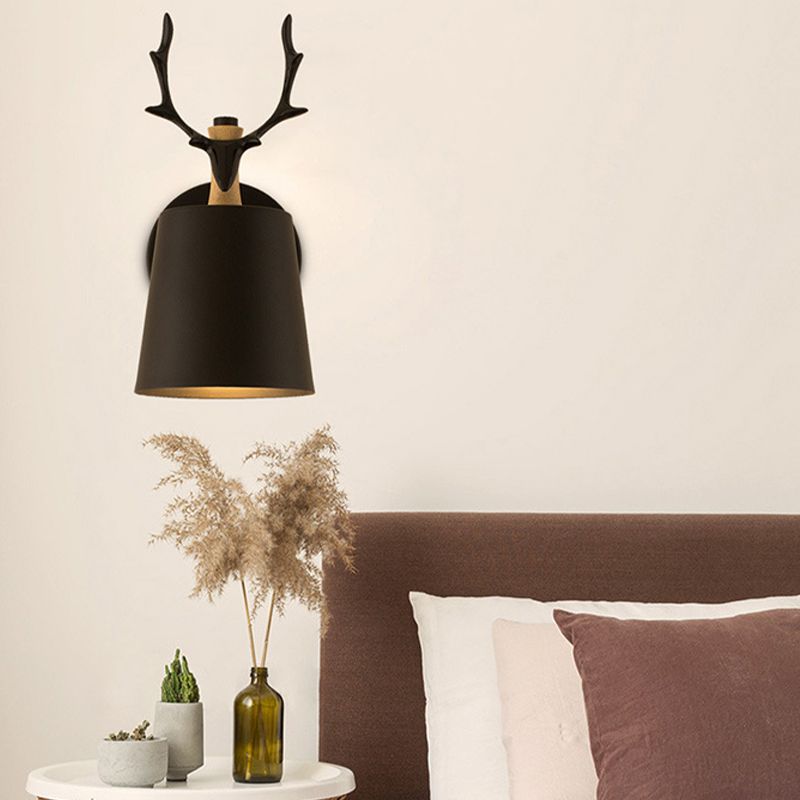 Modern Style Antlers Shape Wall Sconce Metal 1 Light Sconces for Bedroom