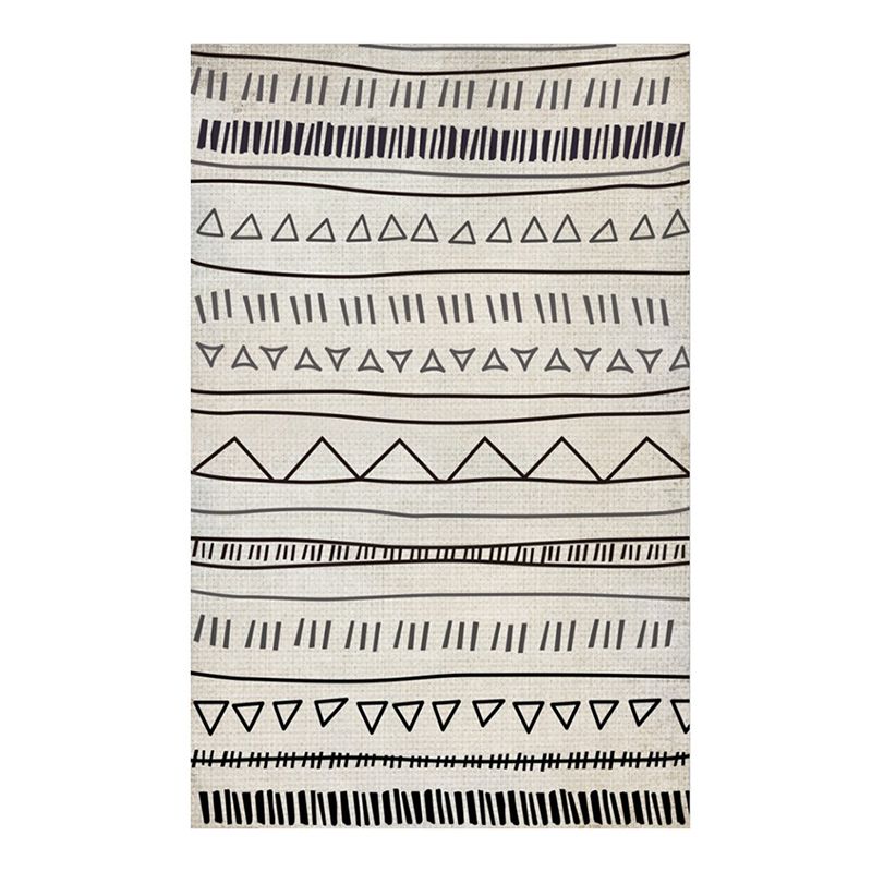 Black Retro Rug Polyester Graphic Rug Washable Indoor Rug for Living Room