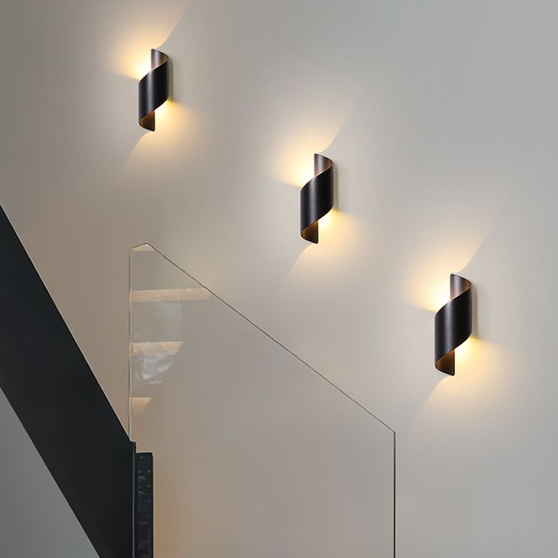 White/Black Modern Wall Mounted Sconce 1 Light Metallic Wall Light