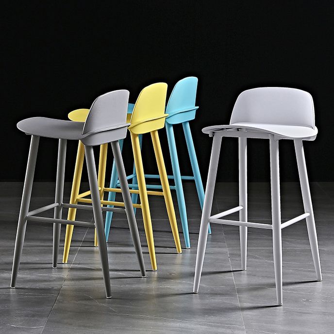 Barhocker mit Metallbeinen im skandinavischen Stil, Thekenhocker für Restaurantbar (2er-Set)