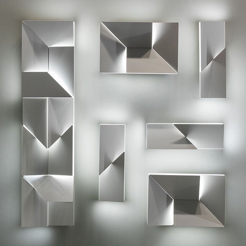 Modern Rectangle LED Wall Mount in Mate White Finish Geometric Wall Lighting
