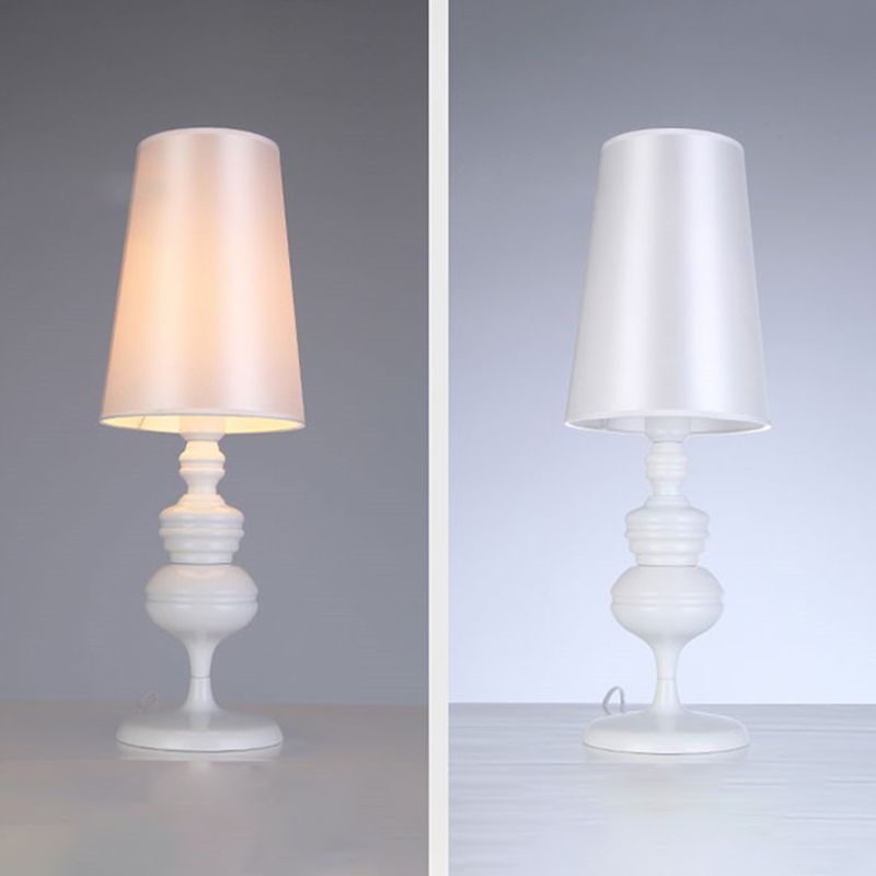 Postmodern Metal Table Lamp 1-Light Desk Light with Metal for Bedroom