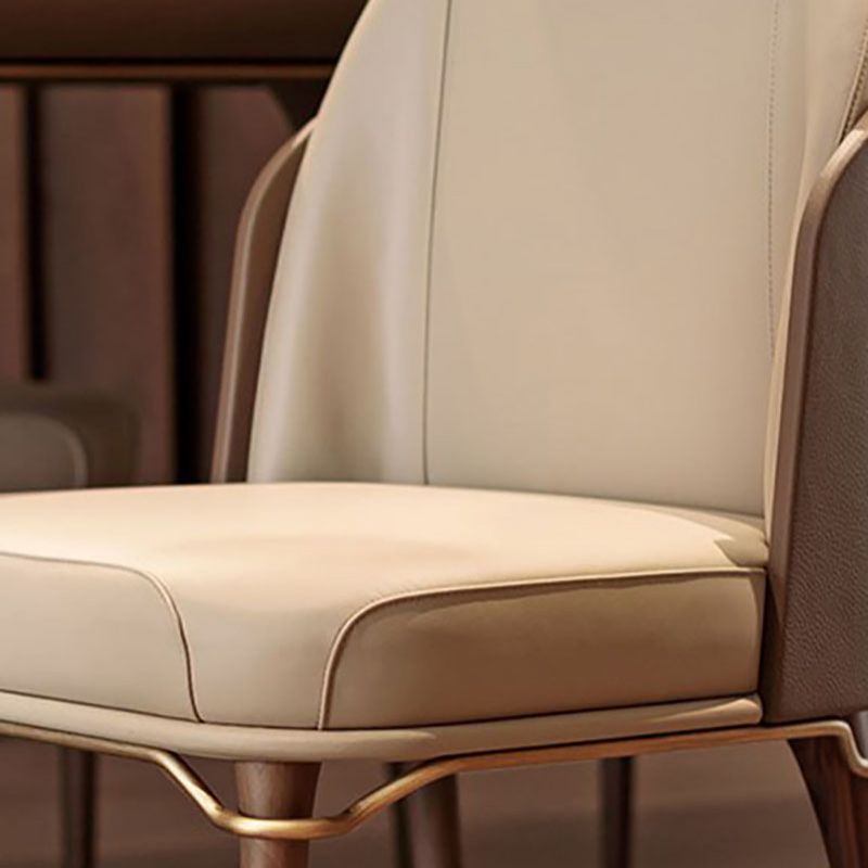 Sillas de comedor de cuero de estilo minimalista tapizadas sin brazos con respaldo sólido (juego de 4)