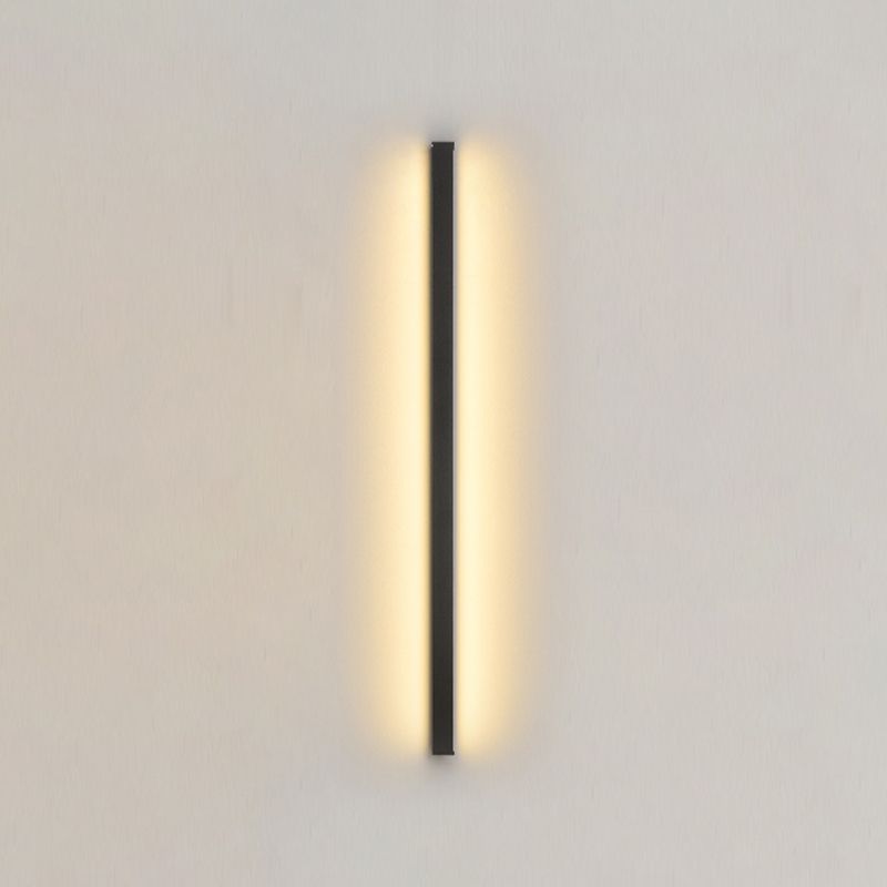 Linear Shape Metal Wall Light Modern Single Light Wall Light Fixture in Black