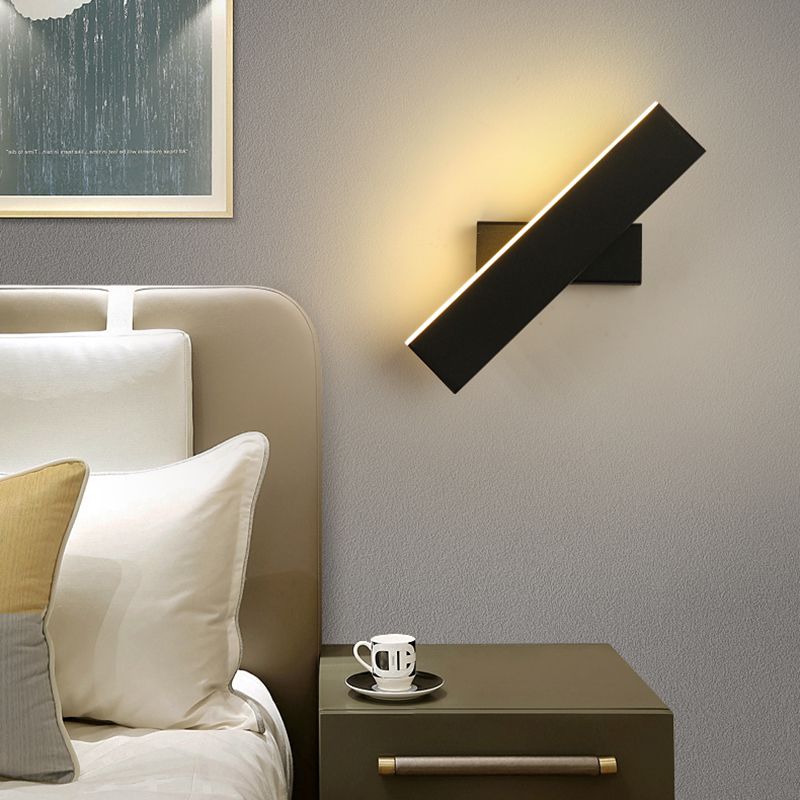 Contemporary Metal Wall Light Strip Rotatable LED Wall Sconce for Living Room