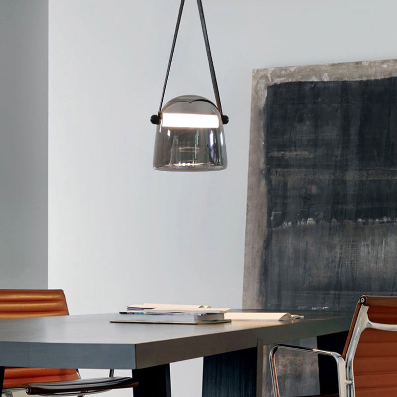 Forme de baril Éclairage suspendu en verre de style moderne 1 pendentif léger pour chambre à coucher