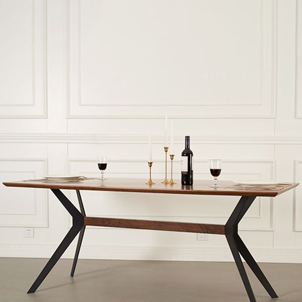 Mesa de mesa de comedor de madera maciza de estilo industrial con marco negro para uso en el hogar